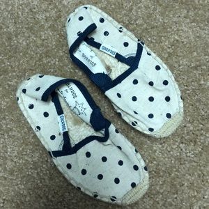 Girl’s Soludos espadrilles